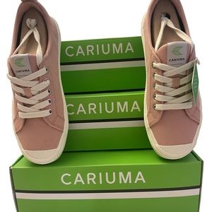 Cariuma NIB Rose Canvas Sneaker Size 8.5